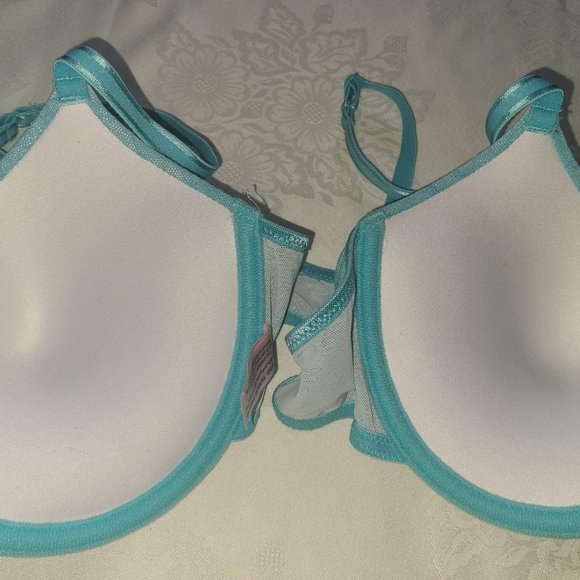 La Vie en Rose 36B Front-Clasp Pushup Bra - Picture 3 of 3